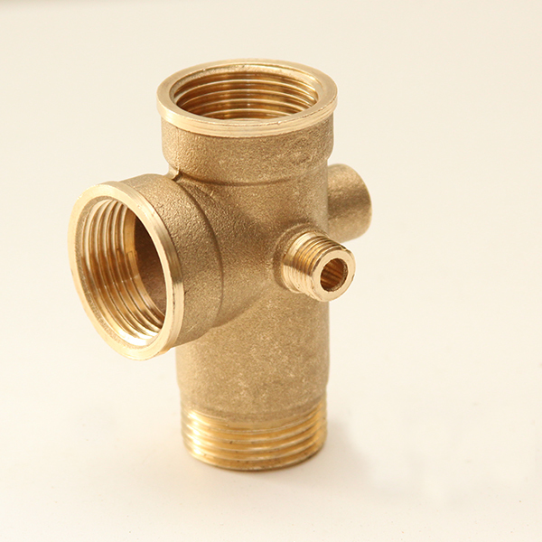 Штуцер 5-выводной 1"*1"*1"*1/4"*1/4" нар*вн*вн*нар*вн VRT